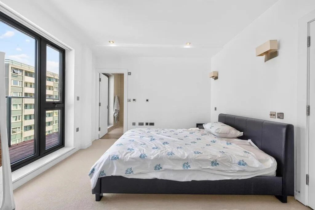 2 bedroom penthouse for rent