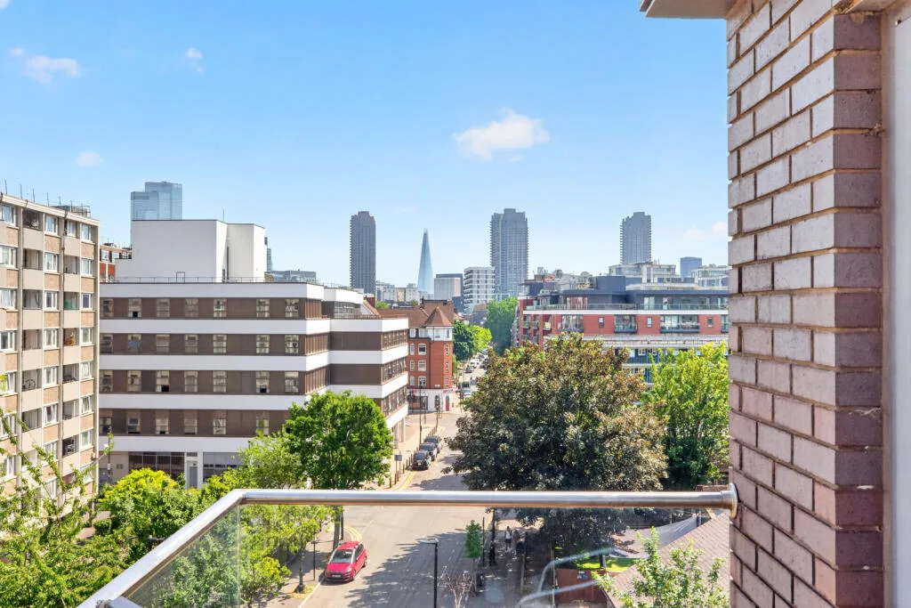 2 bedroom penthouse for rent