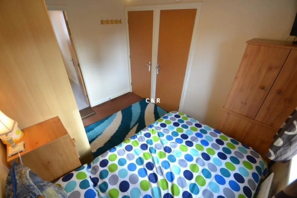 3 bedroom end of terrace house for rent