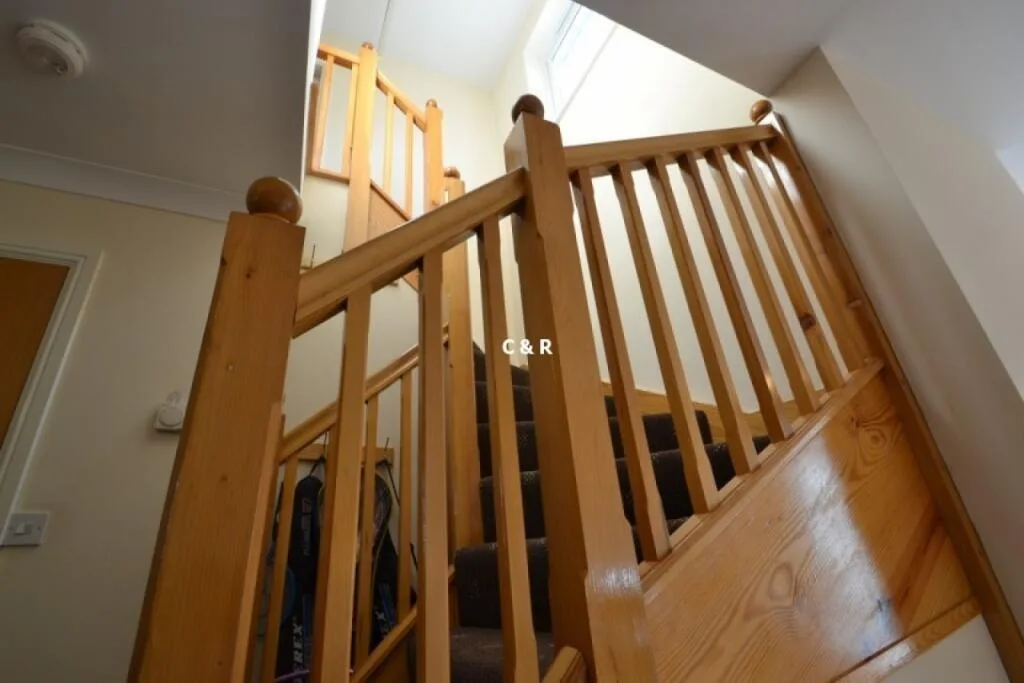 3 bedroom end of terrace house for rent