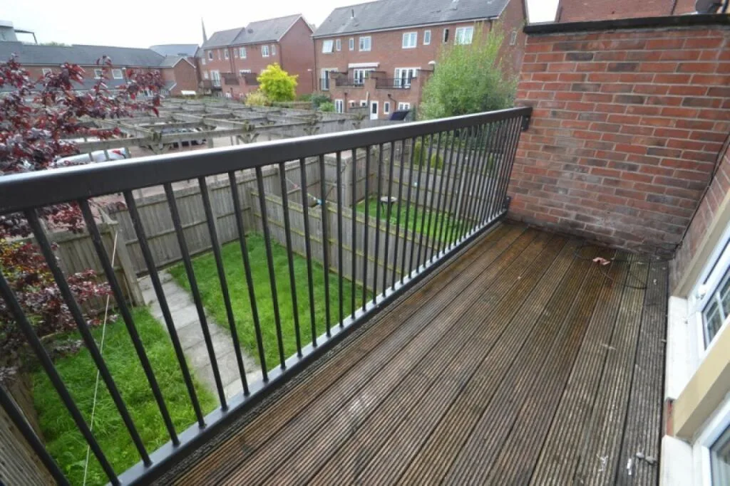 4 bedroom town house for rent