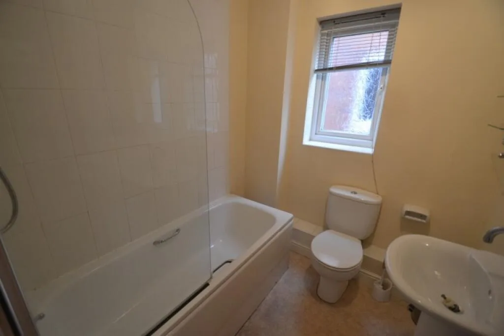 4 bedroom town house for rent