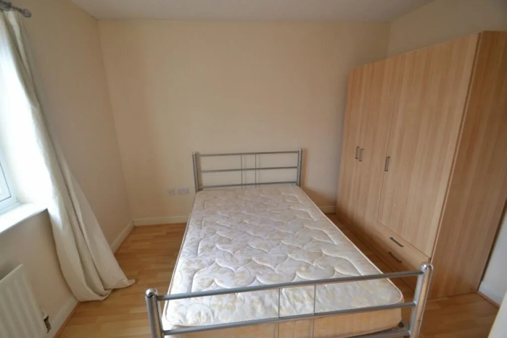 4 bedroom town house for rent