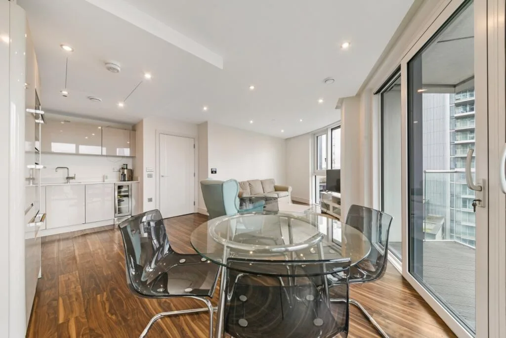3 bedroom flat for rent