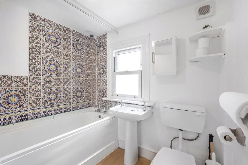 3 bedroom flat for rent