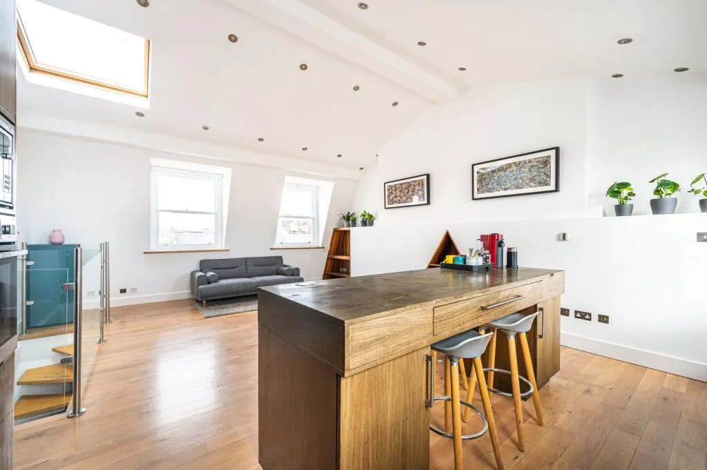 2 bedroom flat for rent