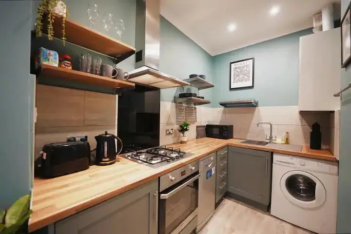 2 bedroom house for rent