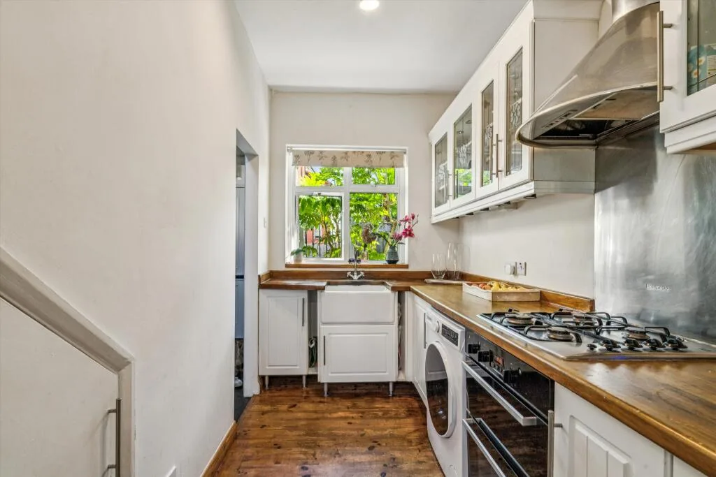 2 bedroom detached house for rent
