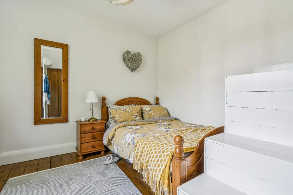 2 bedroom detached house for rent