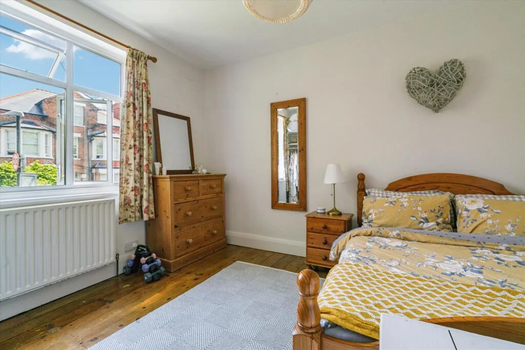 2 bedroom detached house for rent