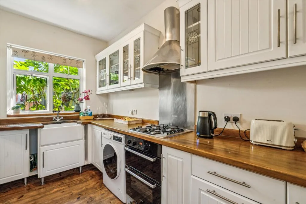 2 bedroom detached house for rent