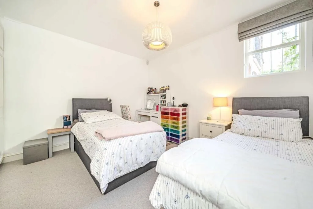 2 bedroom house for rent