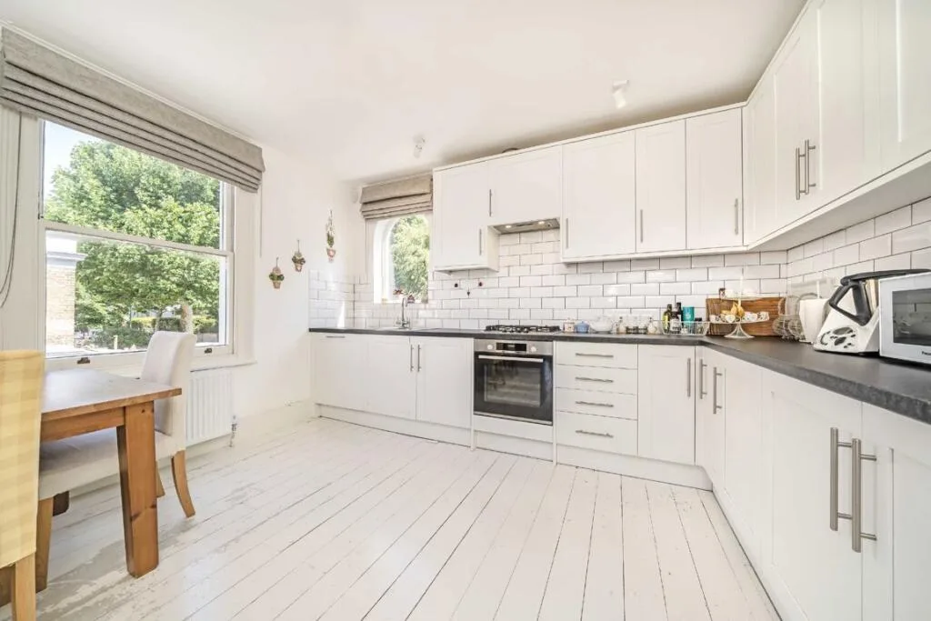 2 bedroom house for rent