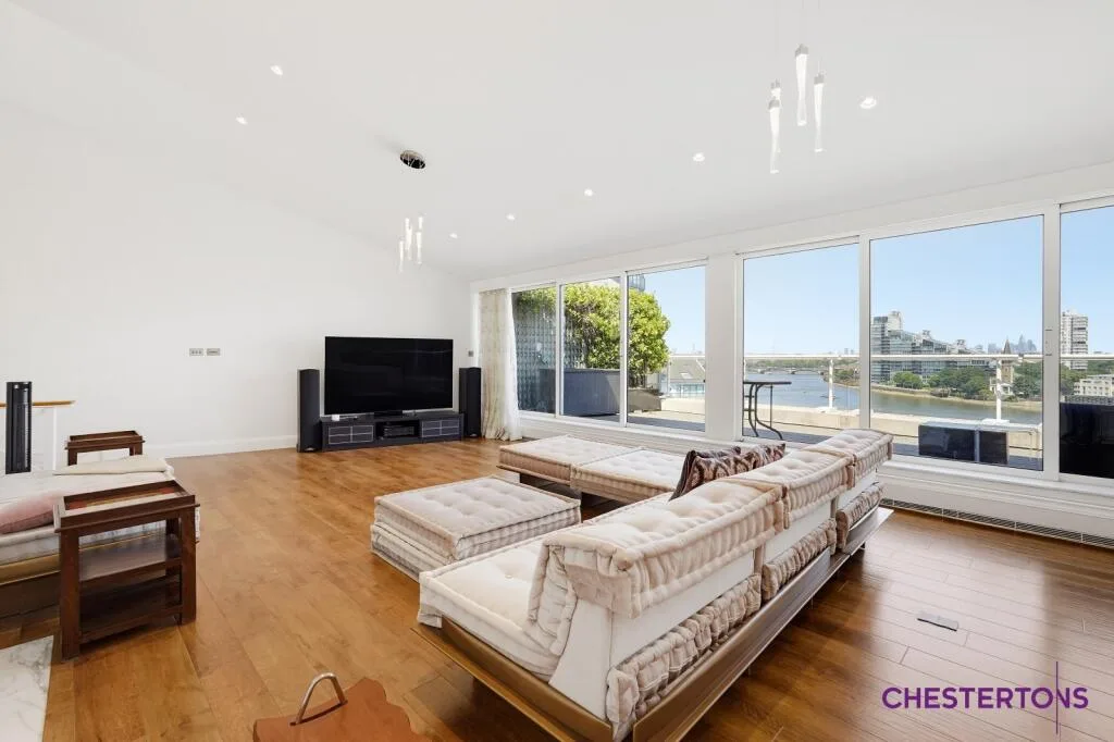 3 bedroom flat for rent