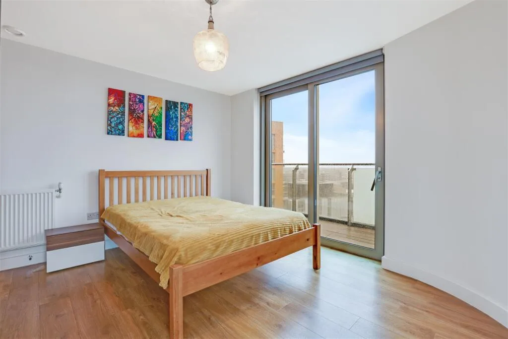 2 bedroom penthouse for rent