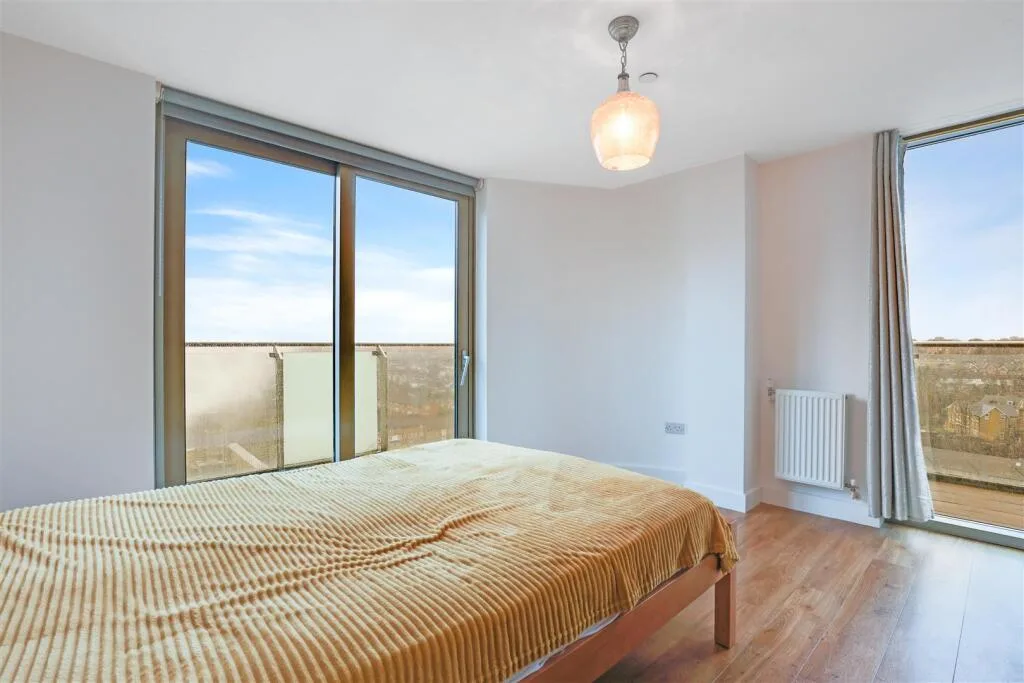 2 bedroom penthouse for rent