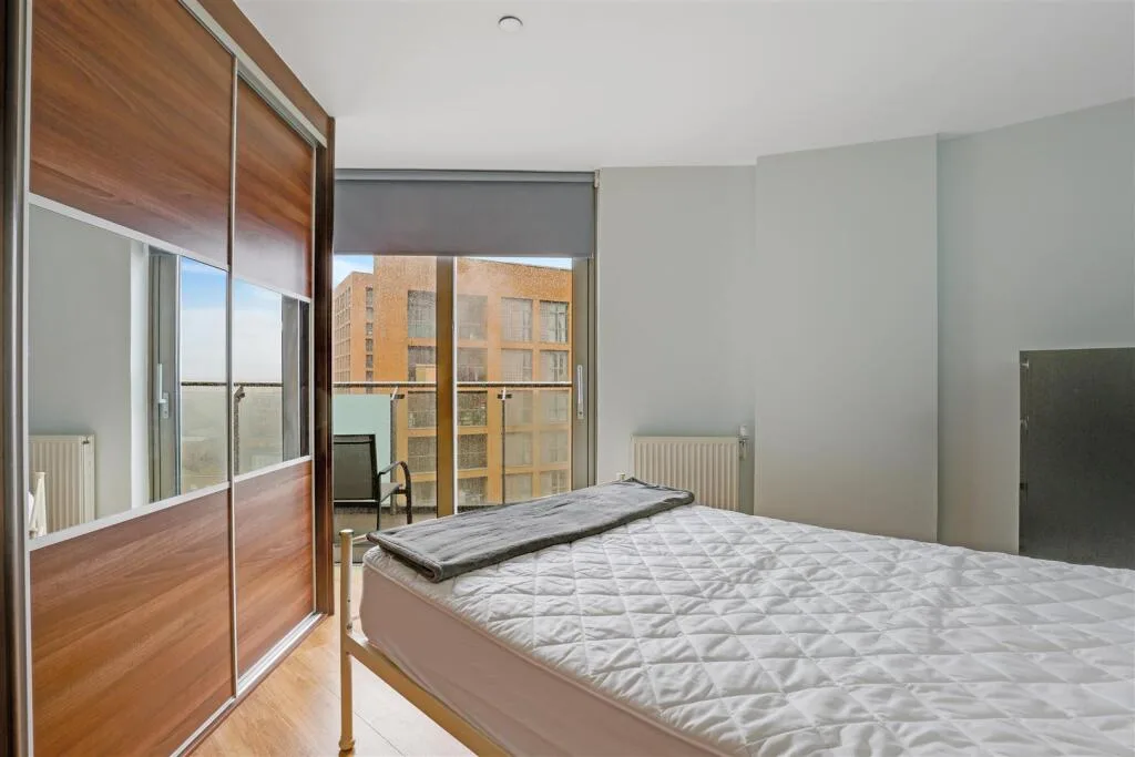 2 bedroom penthouse for rent