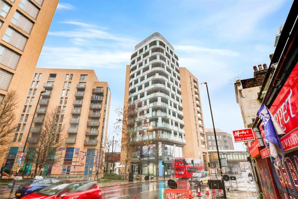 2 bedroom penthouse for rent