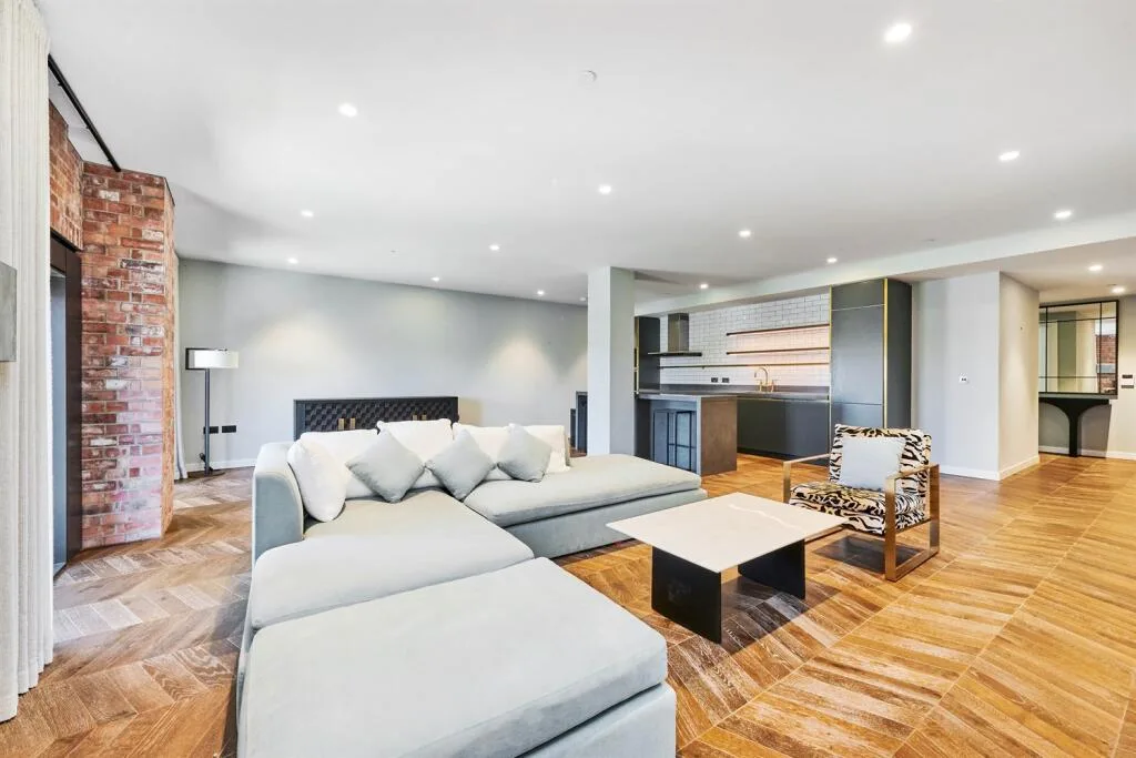 3 bedroom flat for rent