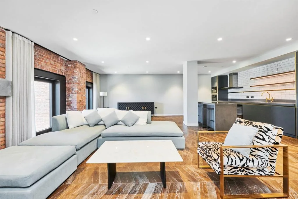 3 bedroom flat for rent