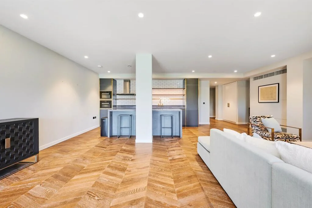 3 bedroom flat for rent