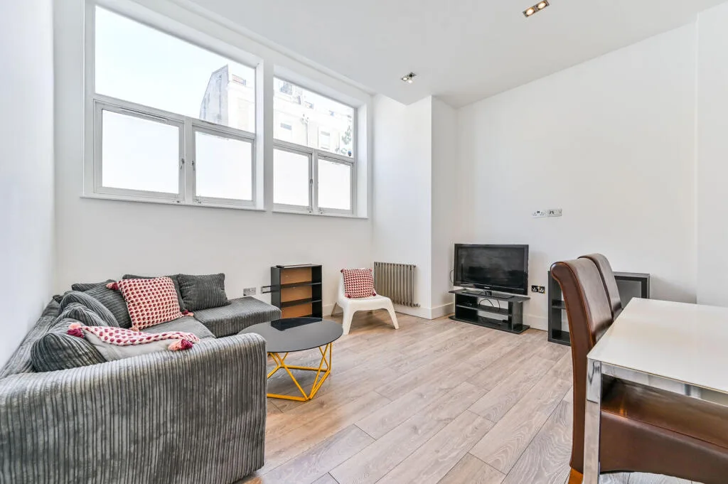 4 bedroom flat for rent
