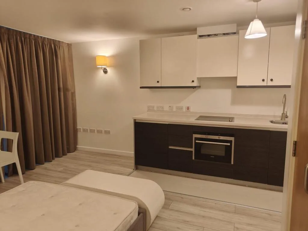 Studio flat for rent