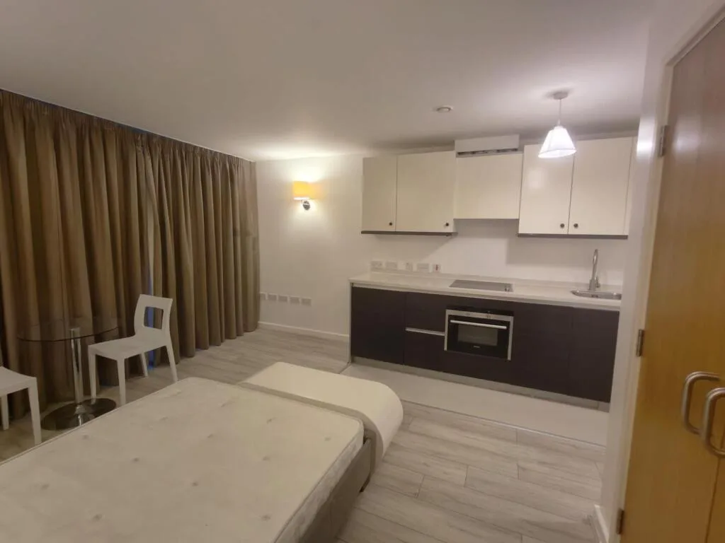 Studio flat for rent