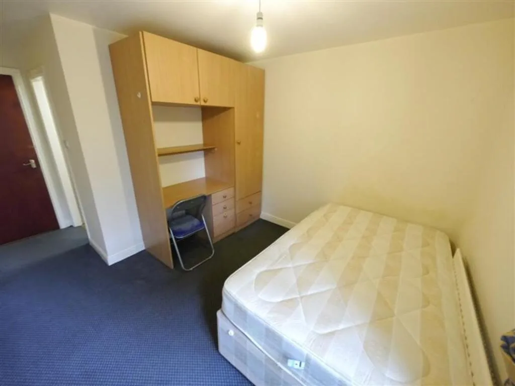 4 bedroom apartment for rent