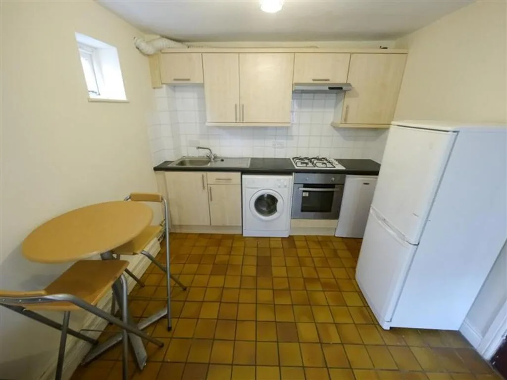 4 bedroom apartment for rent