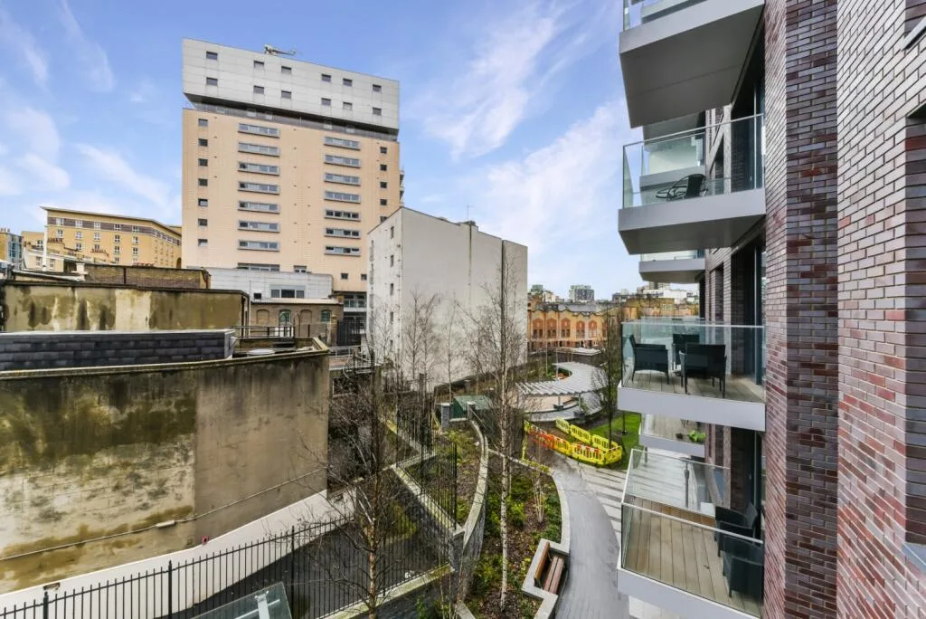 Studio flat for rent