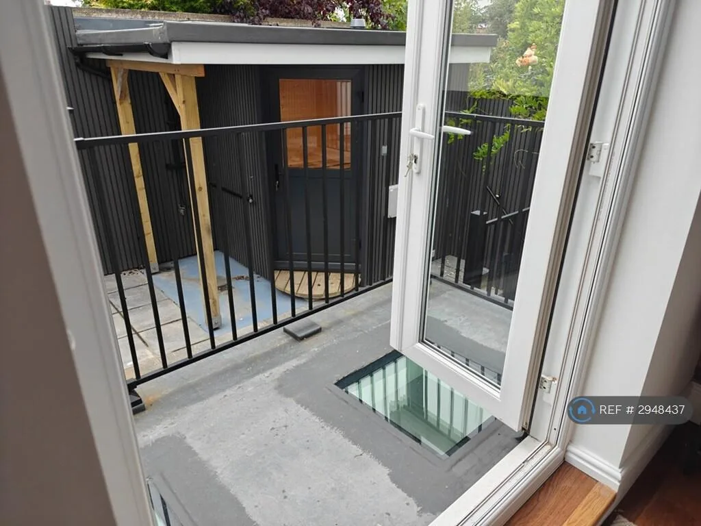 3 bedroom maisonette for rent
