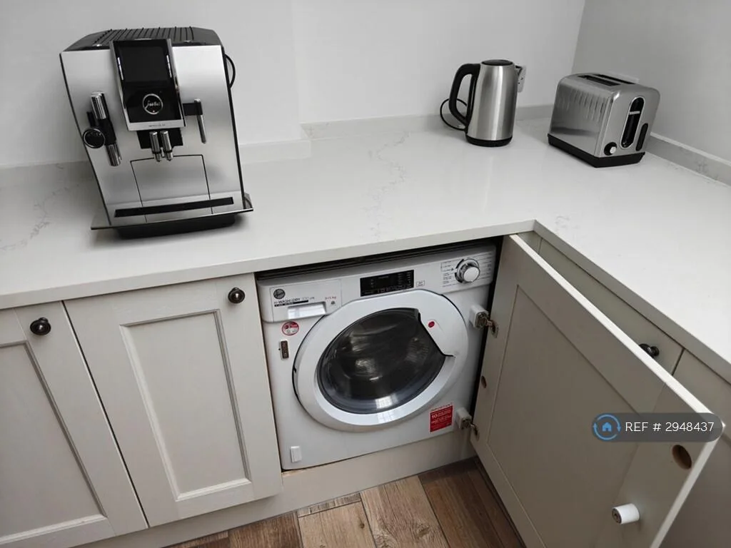 3 bedroom maisonette for rent