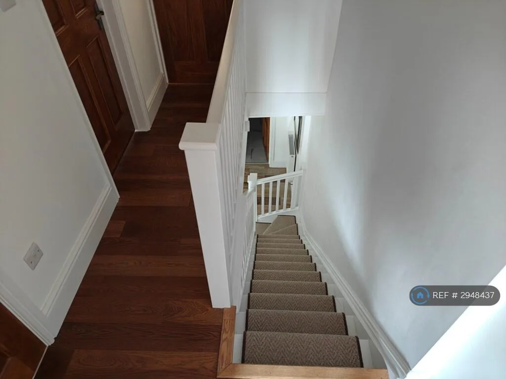 3 bedroom maisonette for rent