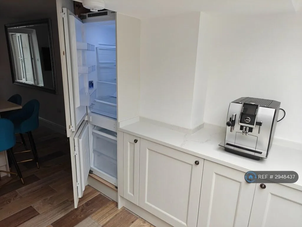 3 bedroom maisonette for rent