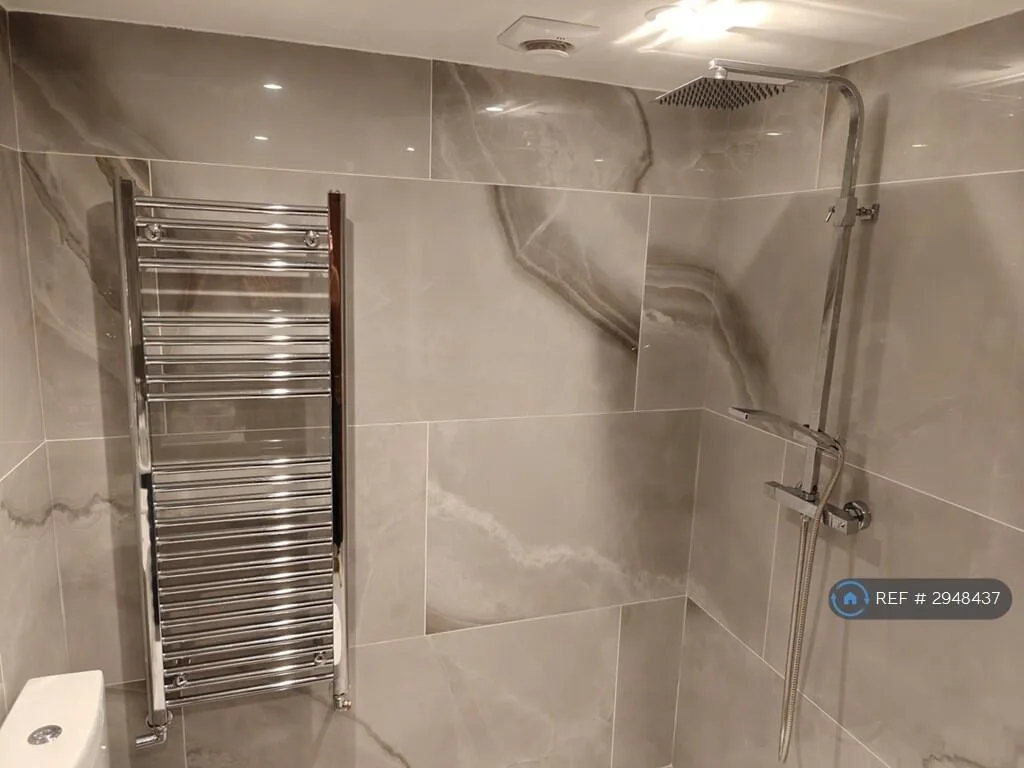 3 bedroom maisonette for rent