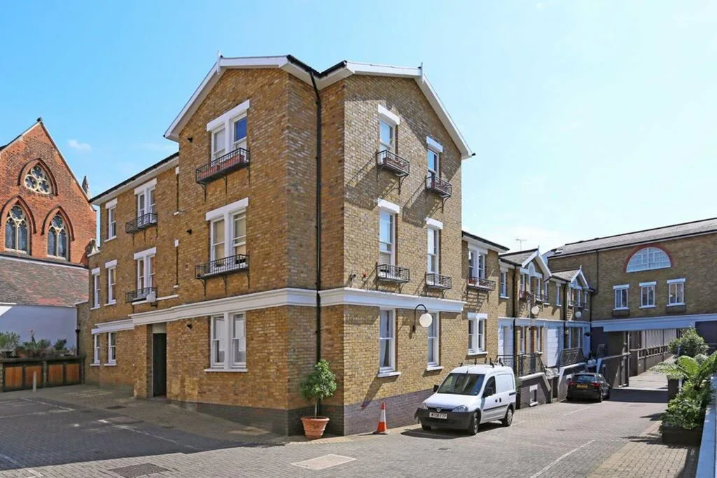 1 bedroom ground floor flat for rent