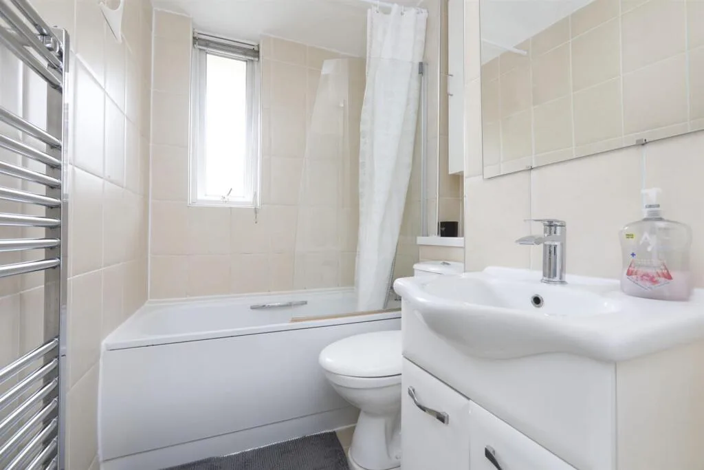 3 bedroom apartment for rent
