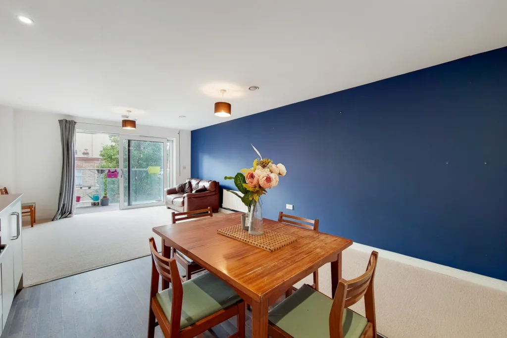 3 bedroom apartment for rent