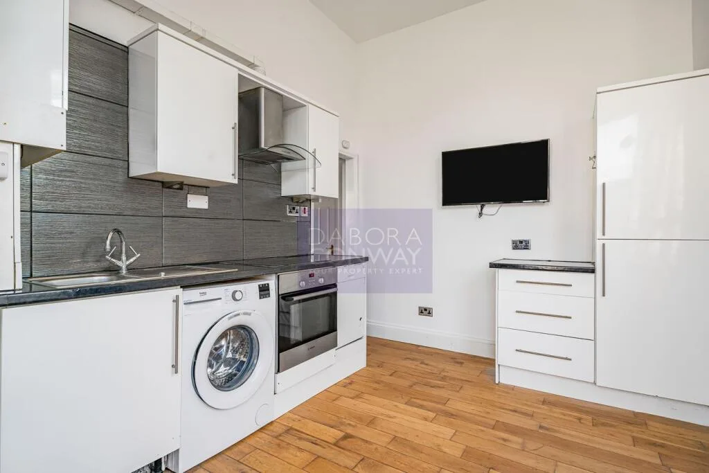 2 bedroom ground floor flat for rent