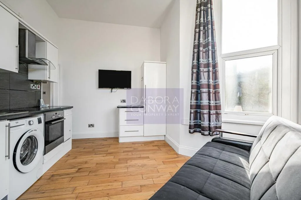 2 bedroom ground floor flat for rent