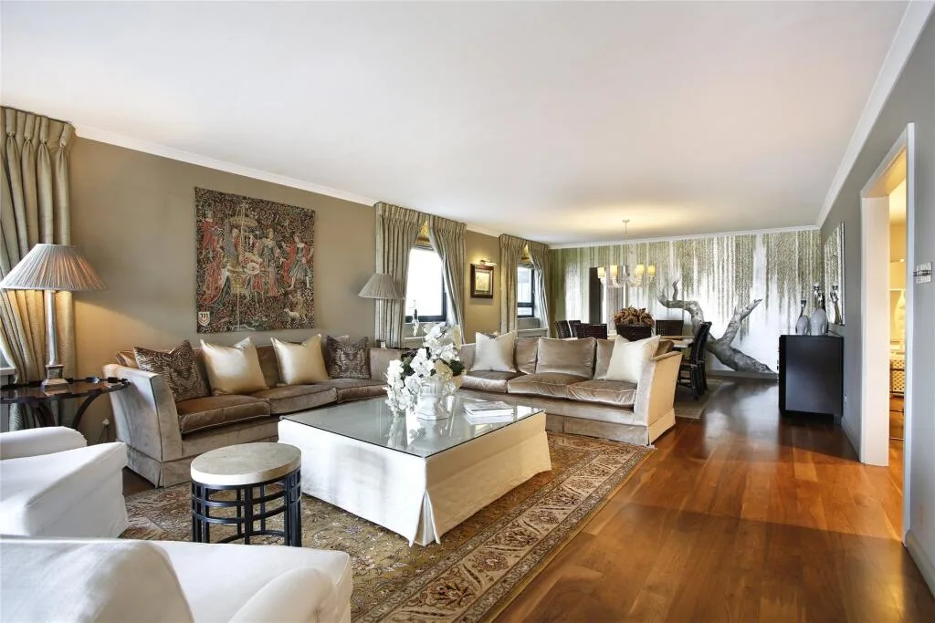 4 bedroom flat for rent