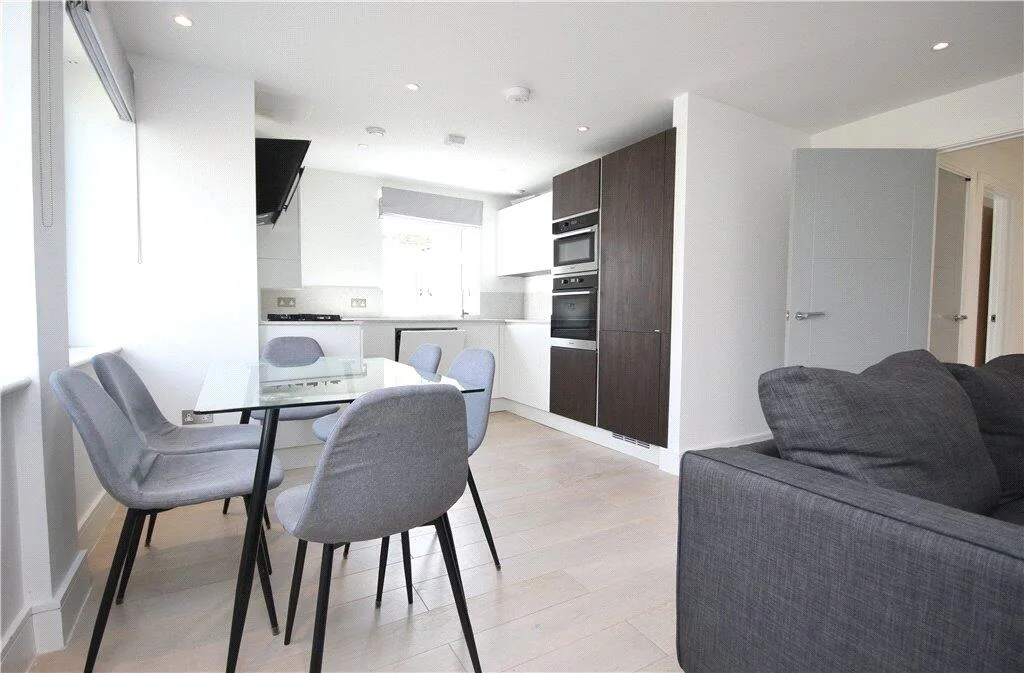3 bedroom apartment for rent