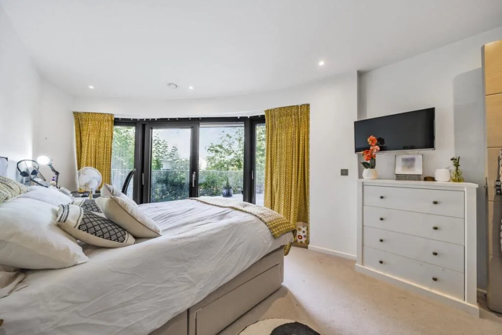 3 bedroom flat for rent