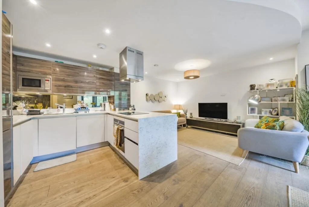 3 bedroom flat for rent