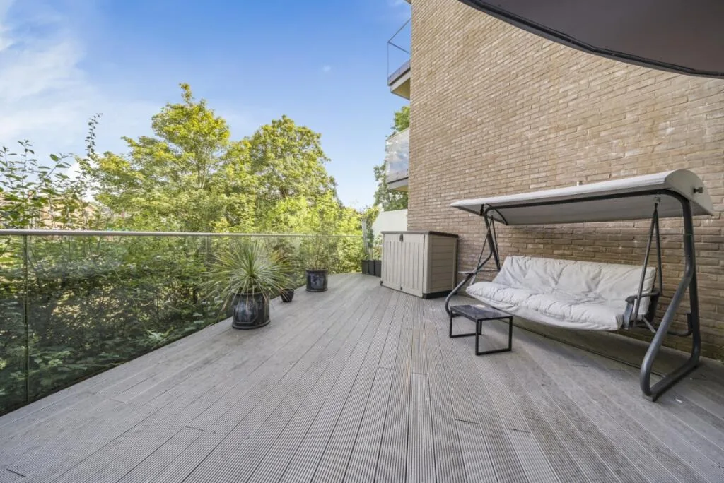 3 bedroom flat for rent