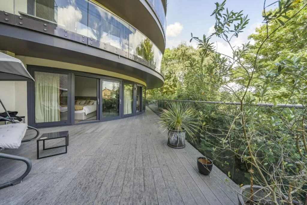 3 bedroom flat for rent