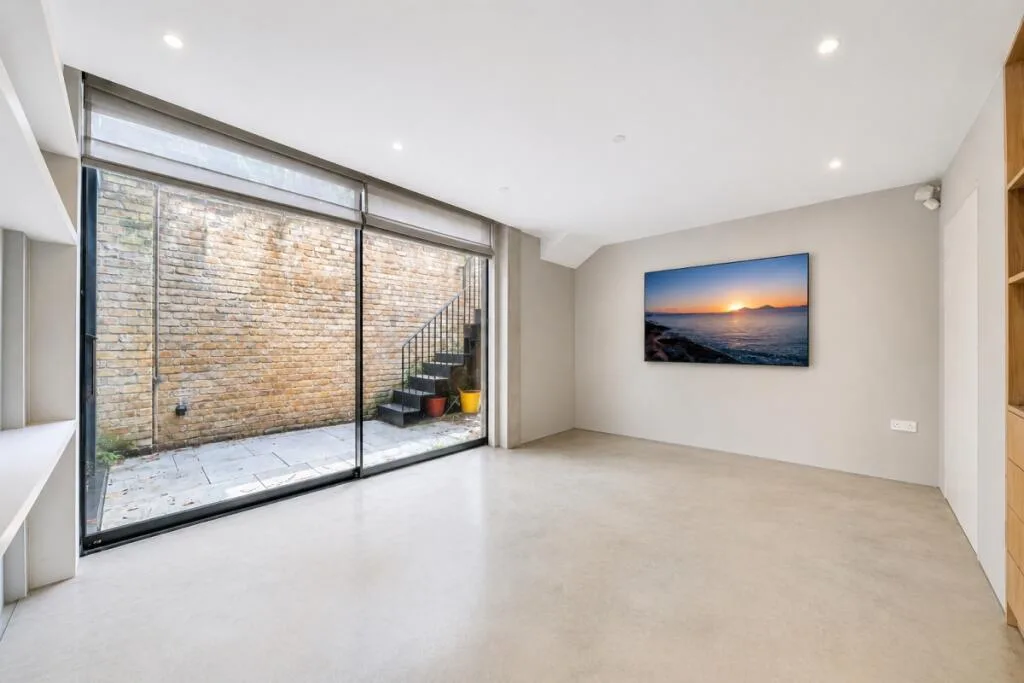 2 bedroom house for rent