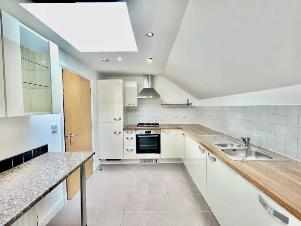 2 bedroom flat for rent