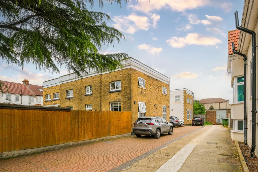 1 bedroom ground floor flat for rent
